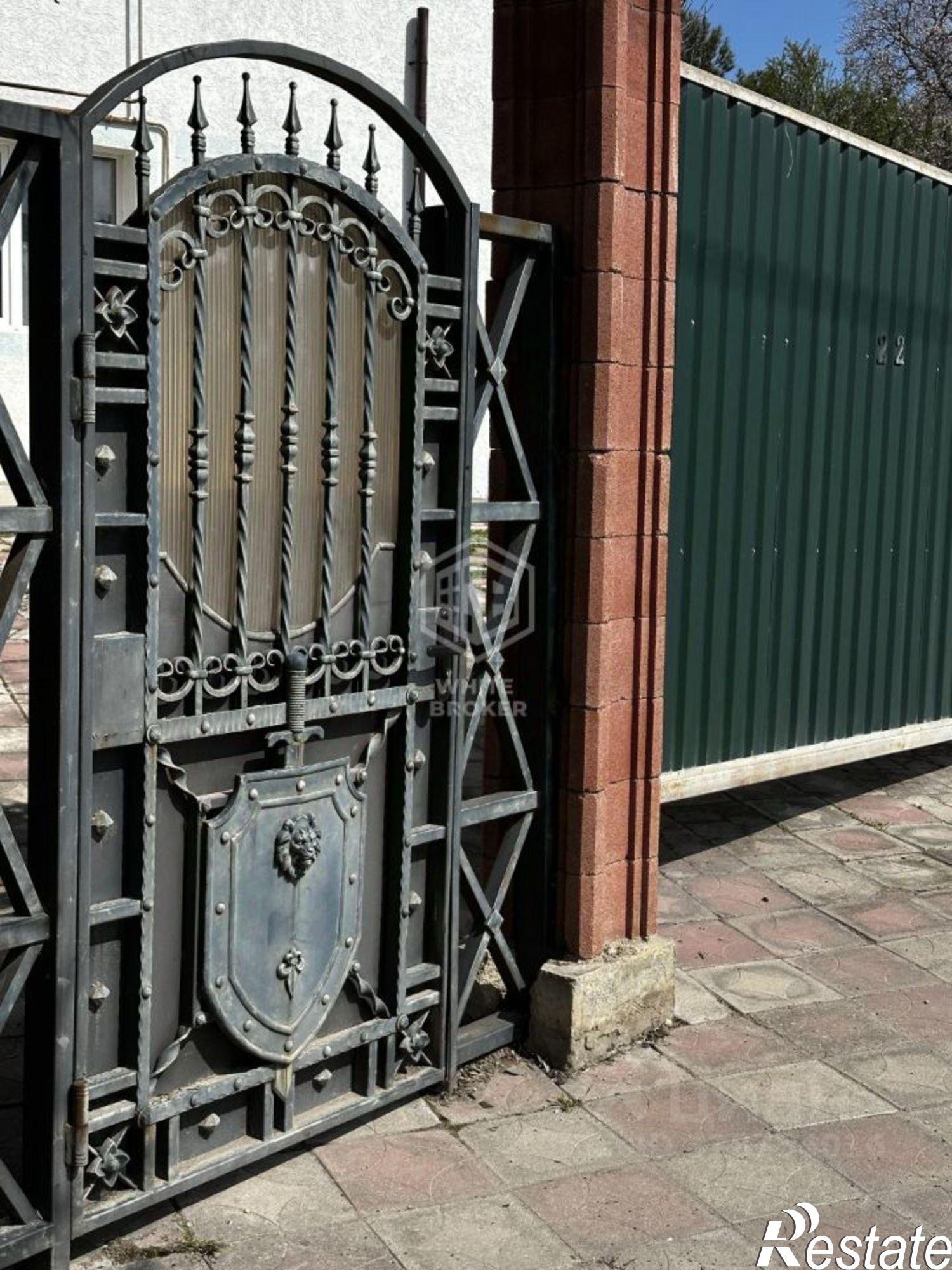 Сдать дачу, дом, коттедж за 25 000 рублей на ул Громова, 22