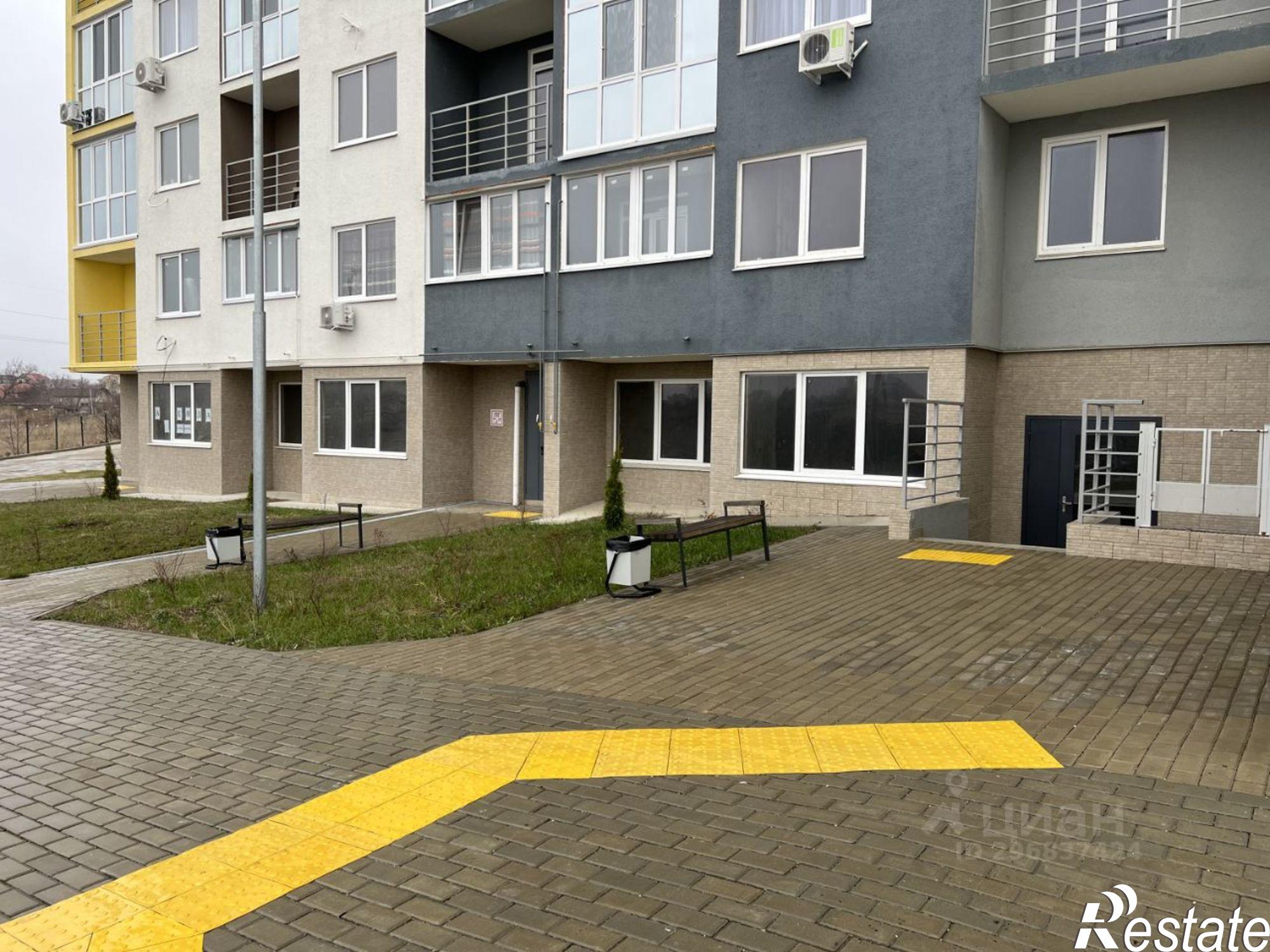 Купить торговое помещение за 15 000 000 рублей на Парковая улица, 2