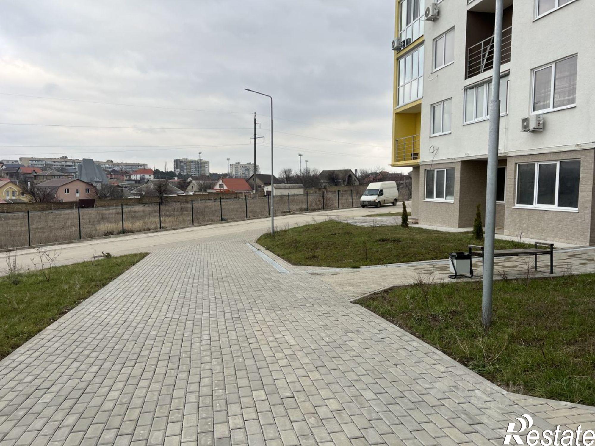 Купить торговое помещение за 15 000 000 рублей на Парковая улица, 2