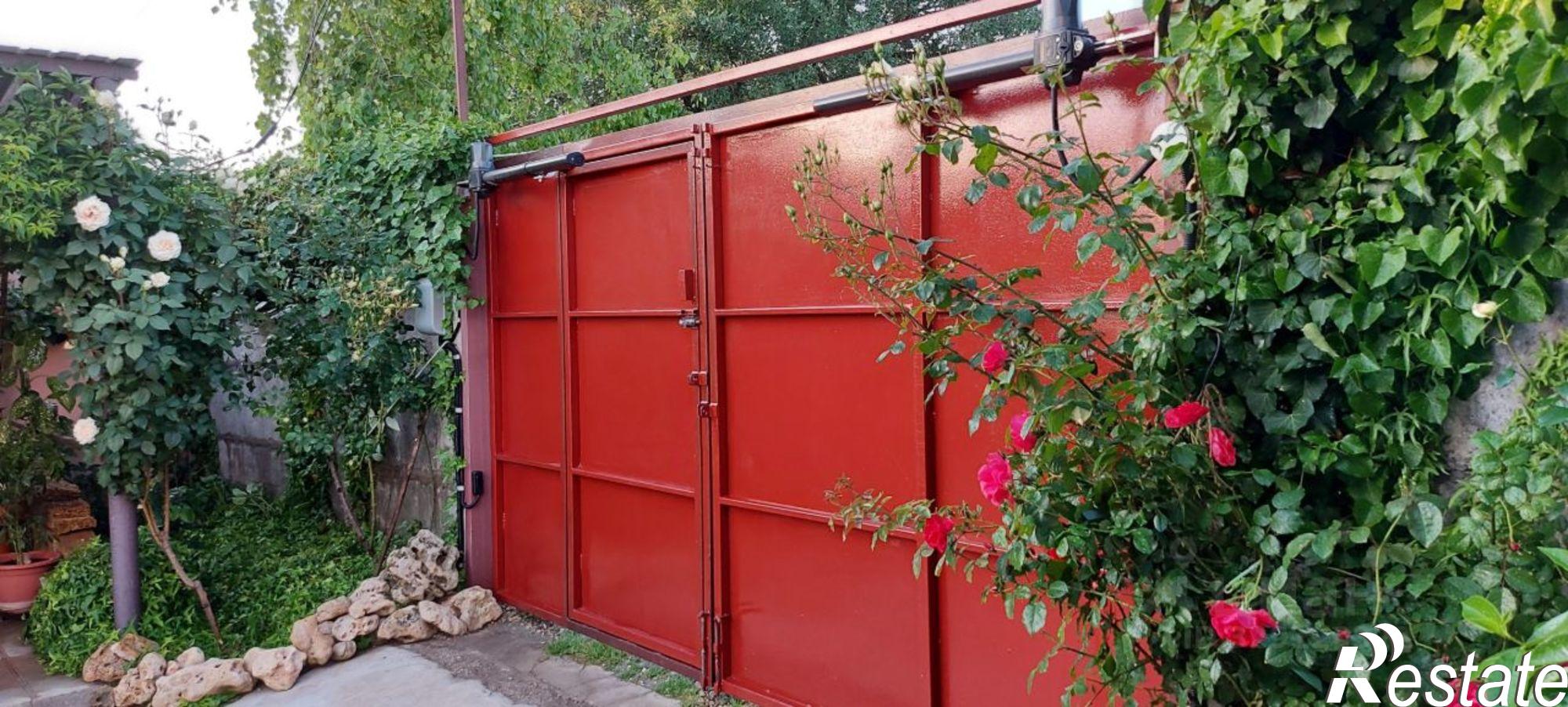 Купить дачу, дом, коттедж за 13 600 000 рублей на Севастополь