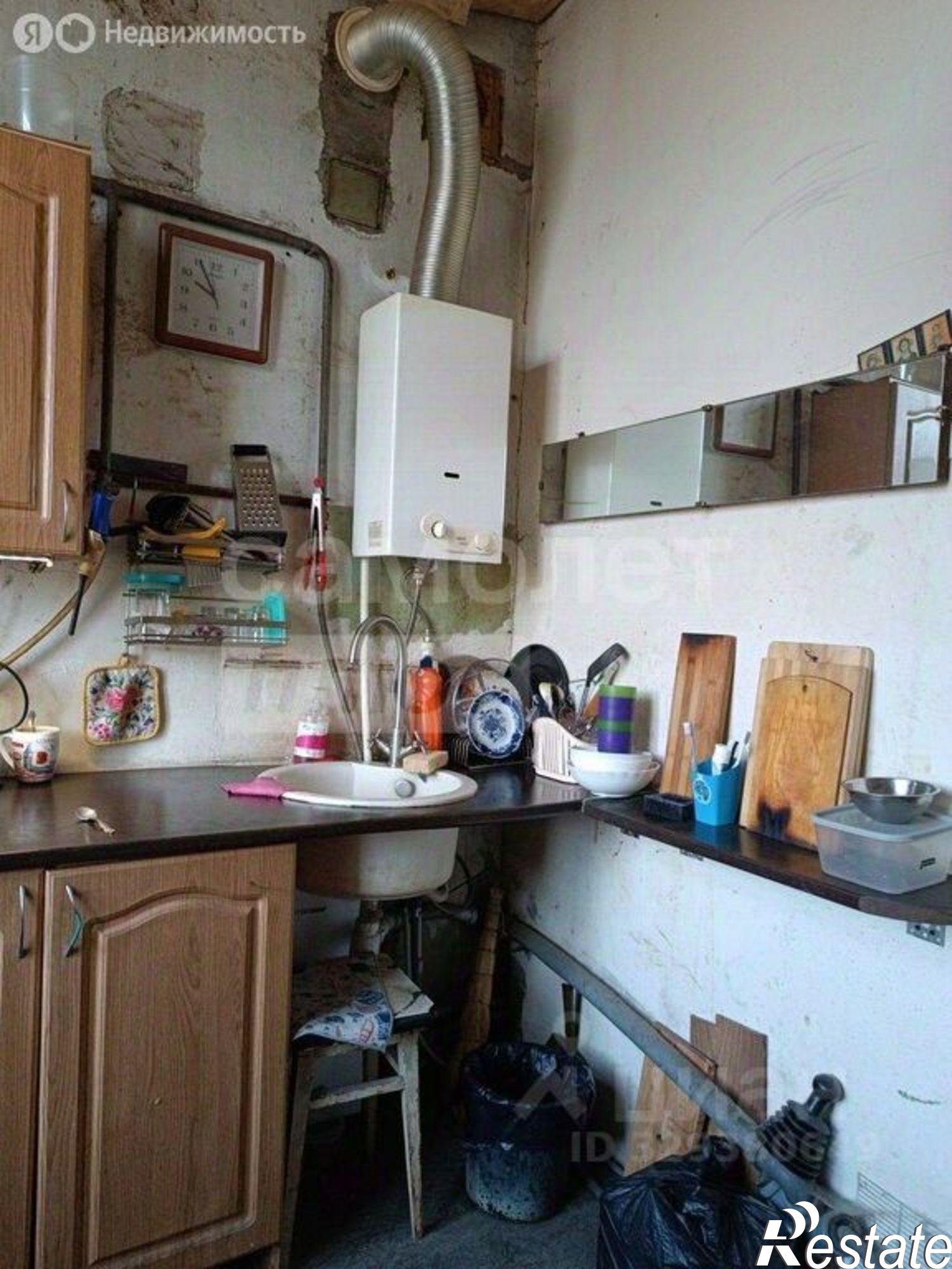 Купить комнату за 2 600 000 рублей на ул Крестовского, 41