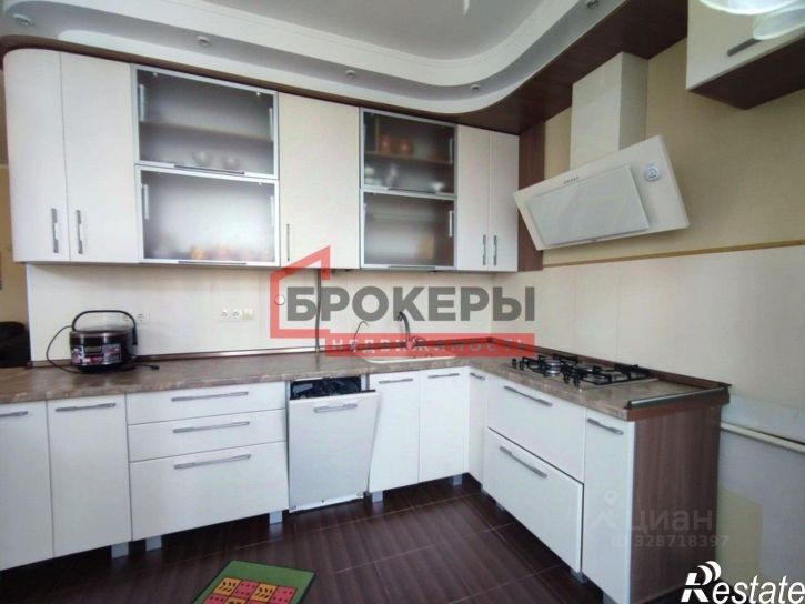 3-комн квартира Античный проспект, 8,  д. 8