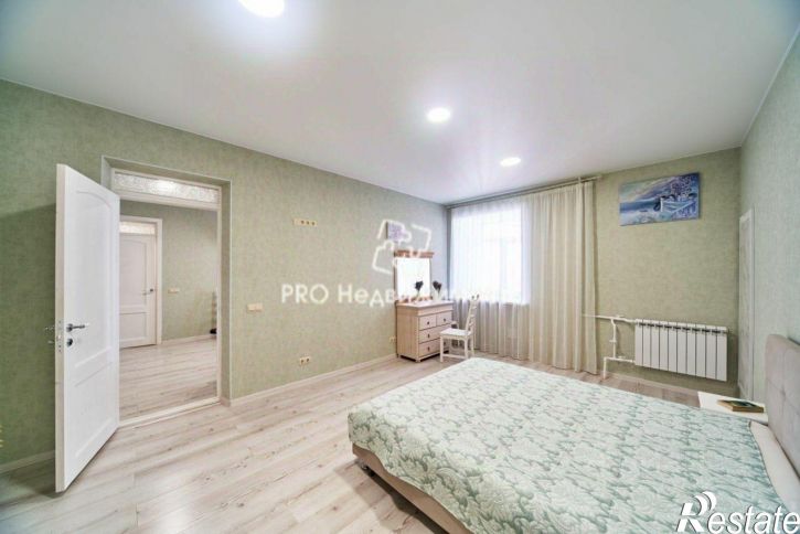 2-комн квартира улица Алексея Мокроусова, 7
