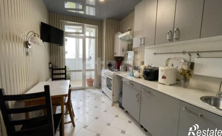 3-комн квартира Симферополь, Луговая улица, 6Жк1