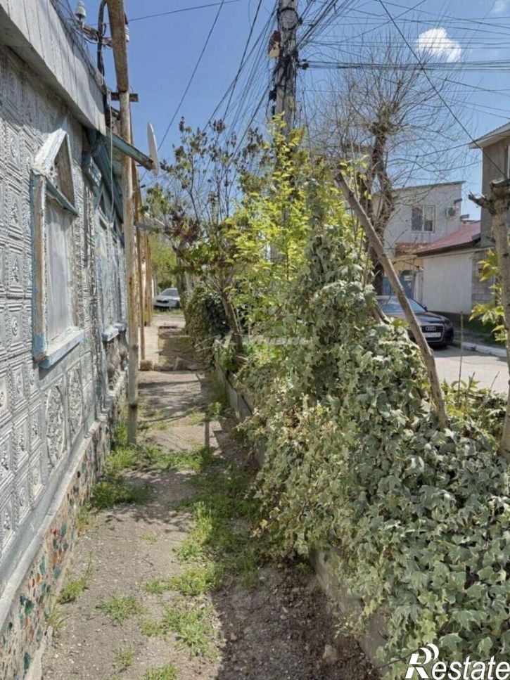 3-комн квартира Симферополь г., Генерала Яременко ул.