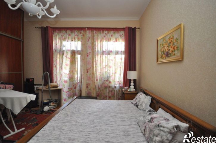2-комн квартира Евпатория, улица Пушкина, 1