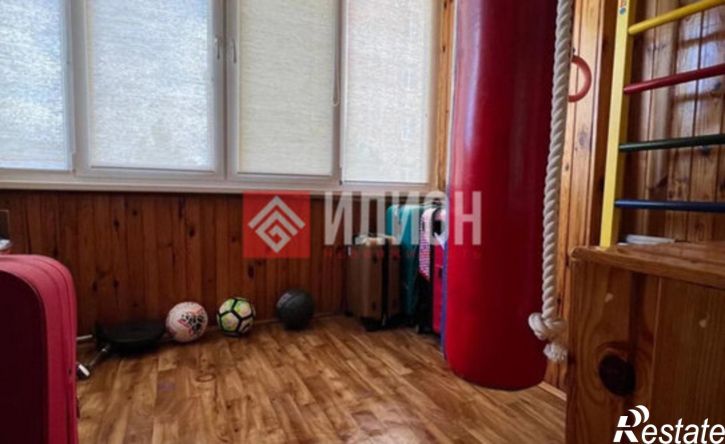 3-комн квартира Симферополь, бульвар Ивана Франко, 6Б