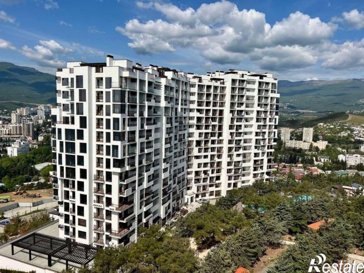 2-комн квартира в новом доме Алушта, Лесная улица
