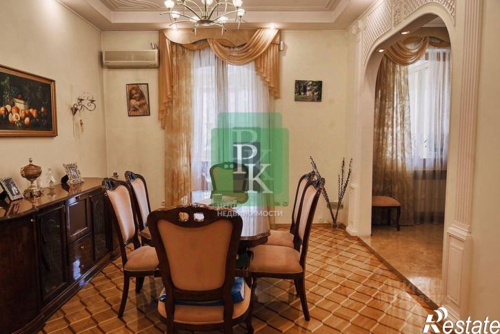 5-комн квартира улица Большая Морская, д 22
