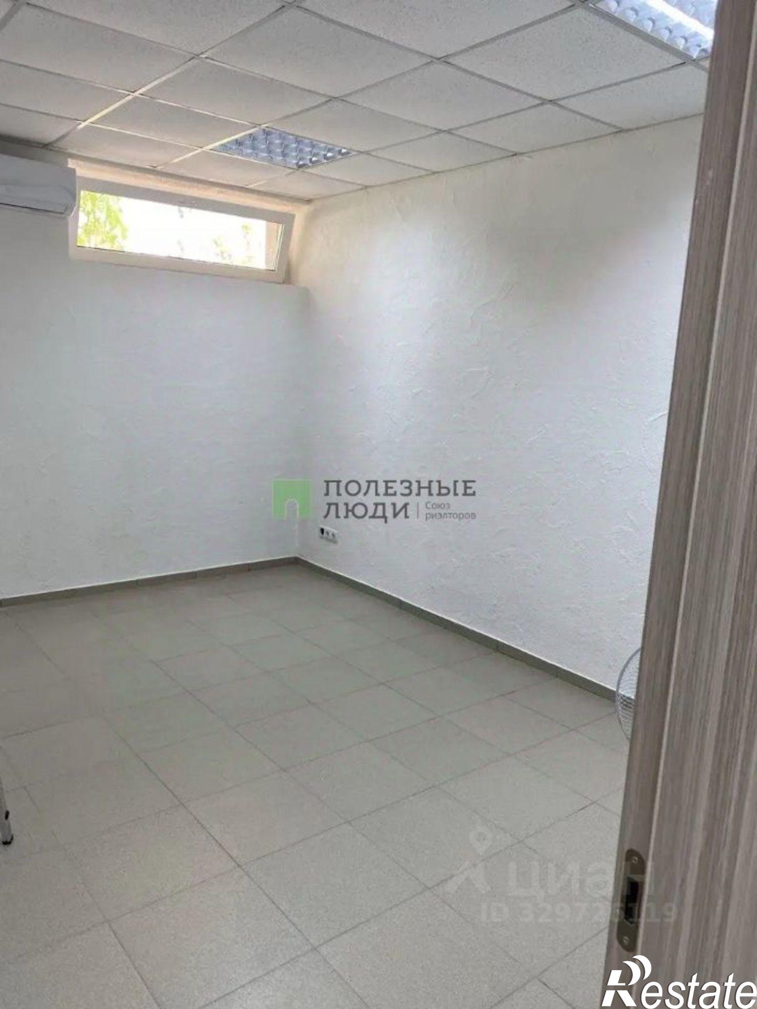 Купить торговое помещение за 11 477 400 рублей на Античный пр-кт, 52