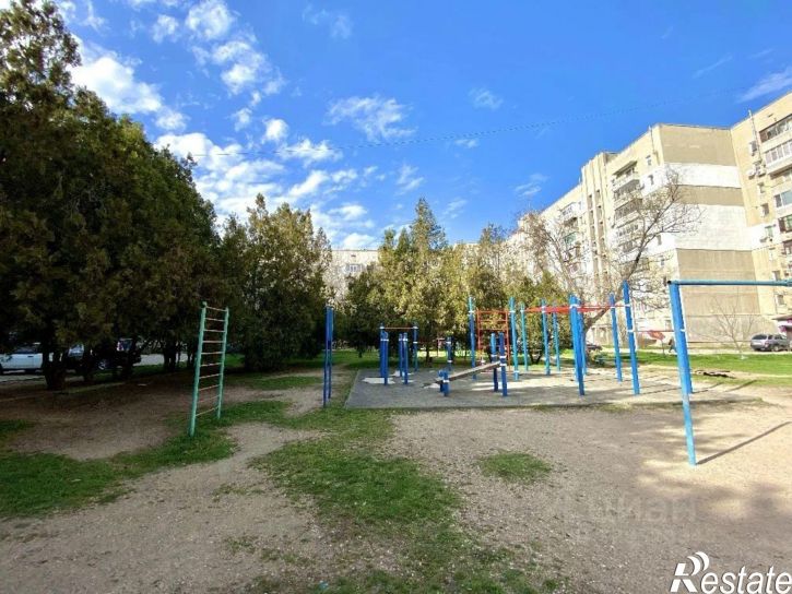 4-комн квартира мкр им Генерала Корявко, 15,  д. 15