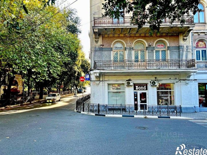Торговое помещение Ялта, Московская улица, 1/6