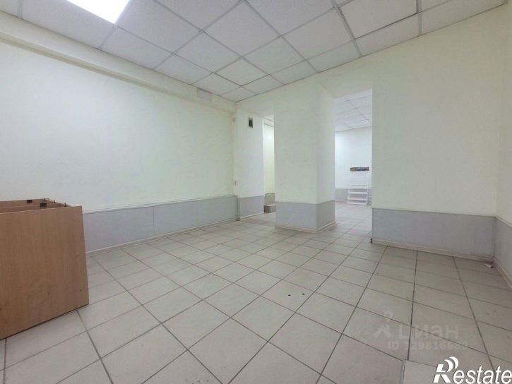 Торговое помещение Симферополь г., Кирова пр-кт., 70/2