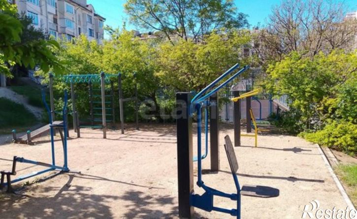 3-комн квартира улица Александра Шостака, 7,  д. 7