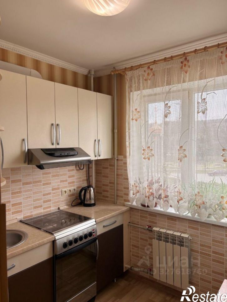 2-комн квартира Керчь, улица Комарова, 2