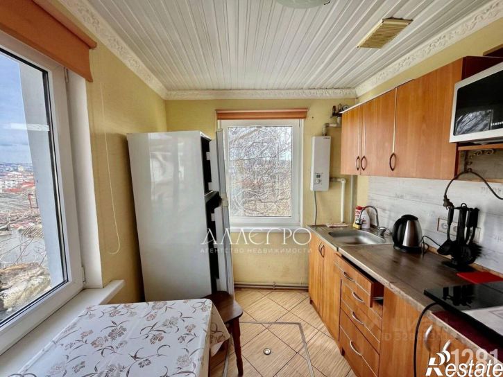 3-комн квартира улица Частника, 27