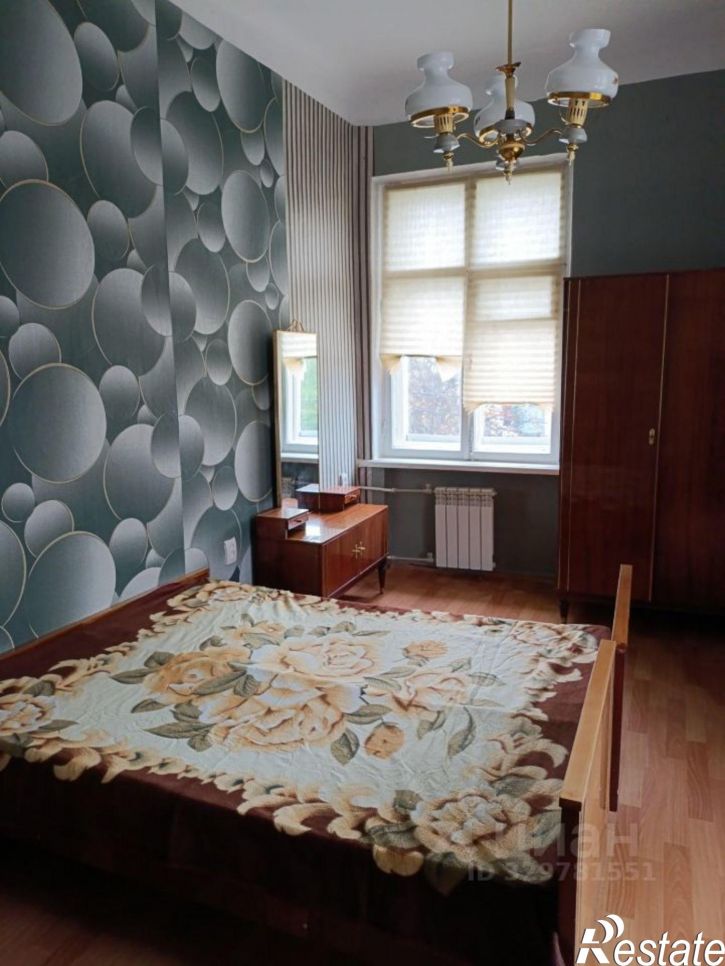 2-комн квартира ул Авиаторов, 3,  д. 3