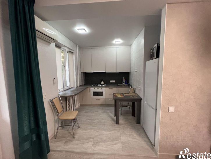1-комн квартира проспект Победы, 37,  д. 37