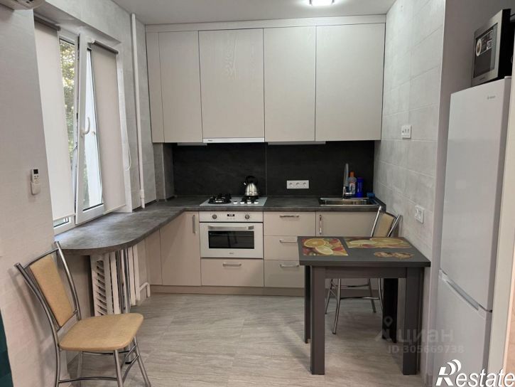1-комн квартира проспект Победы, 37,  д. 37
