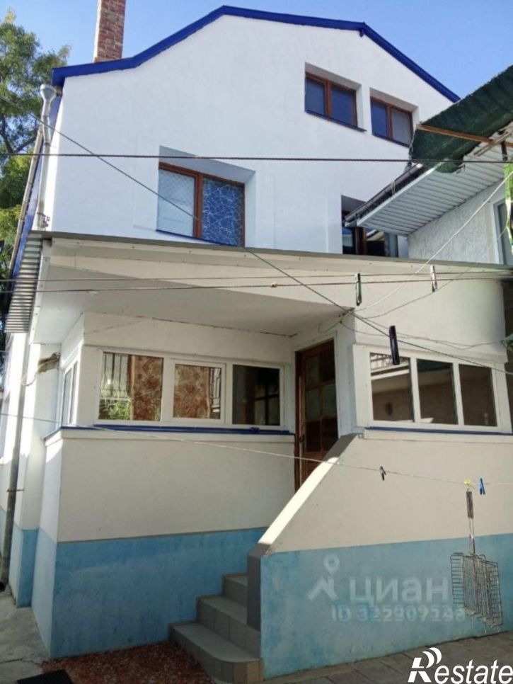 Комната ул Кряжева, 12,  д. 12