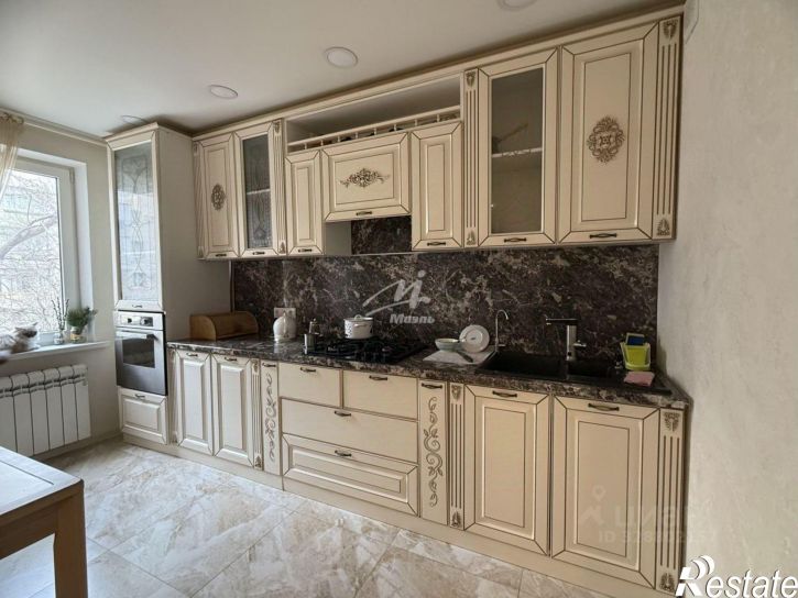 4-комн квартира пр-кт Героев Сталинграда, 7 1,  д. 7 1,  к. 1