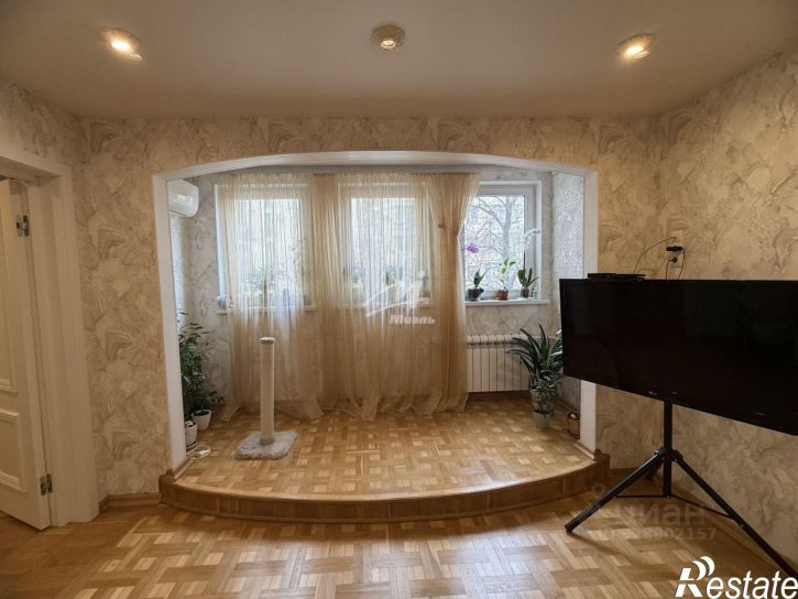 4-комн квартира пр-кт Героев Сталинграда, 7 1,  д. 7 1,  к. 1