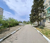 комната 98 кв м улица Ефремова, 32