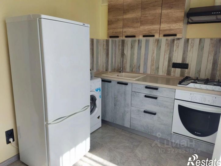 1-комн квартира Новороссийская улица, 62,  д. 62
