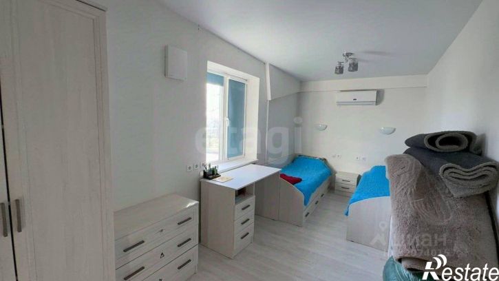 2-комн квартира ул Хрусталева, 63,  д. 63