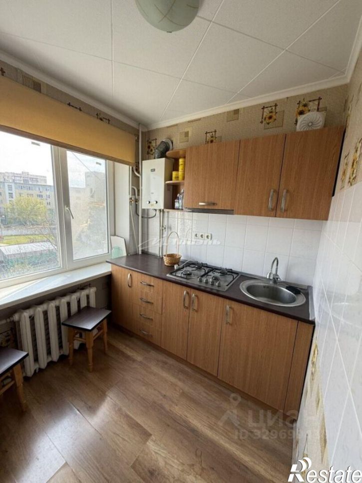 2-комн квартира Строительная улица, 13,  д. 13