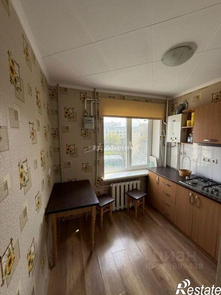 2-комн квартира Строительная улица, 13,  д. 13
