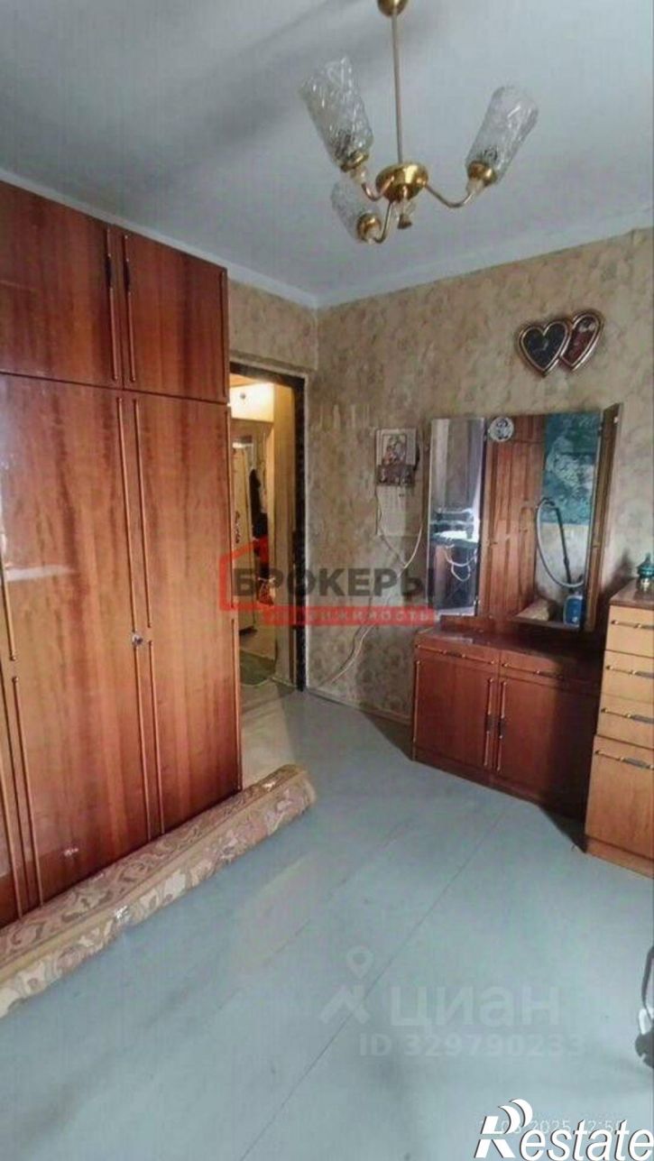 3-комн квартира ул Генерала Мельника, 15,  д. 15
