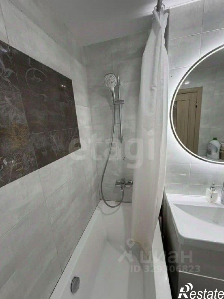 3-комн квартира улица Бориса Михайлова, 19,  д. 19