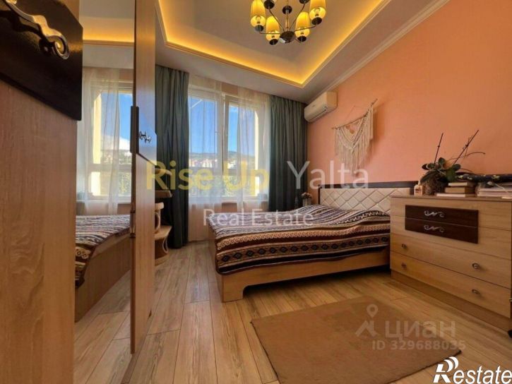 2-комн квартира г Ялта, ул Блюхера, д 19