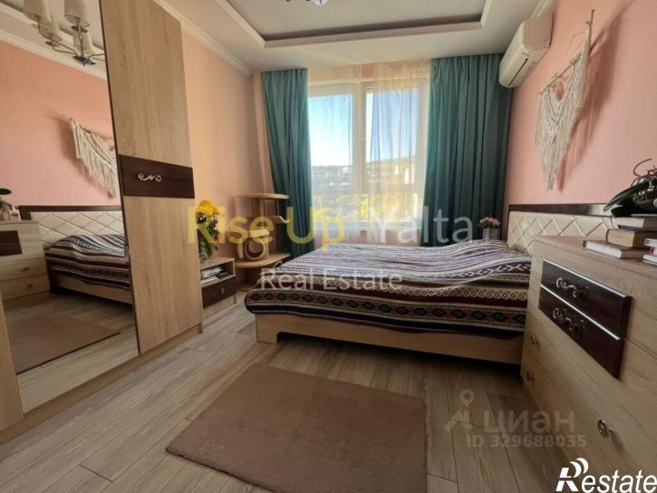 2-комн квартира г Ялта, ул Блюхера, д 19