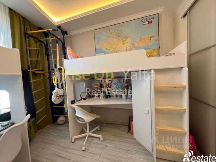2-комн квартира г Ялта, ул Блюхера, д 19