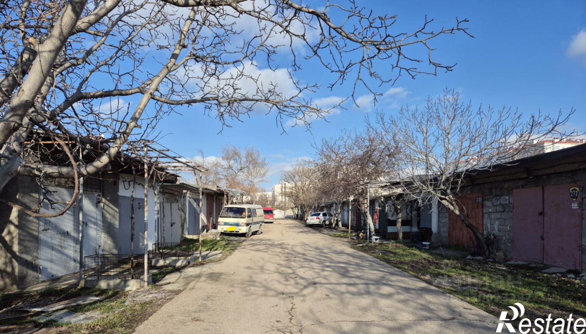 Купить гараж, место в паркинге за 1 400 020 рублей на ул Челнокова, 29а