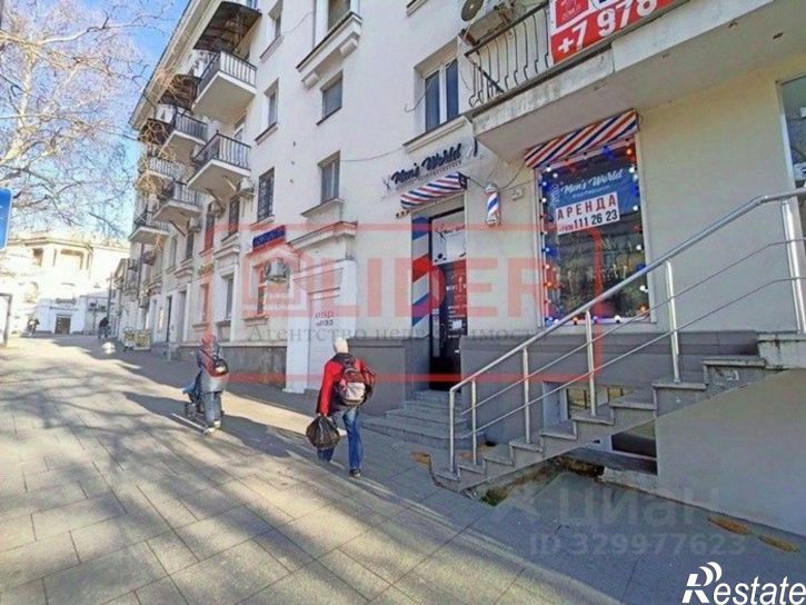 Торговое помещение ул Адмирала Октябрьского, 1,  д. 1