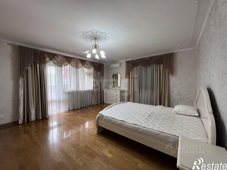 4-комн квартира ул Салгирная, 15,  д. 15