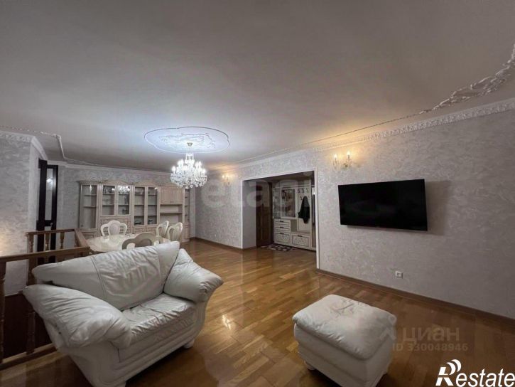 4-комн квартира ул Салгирная, 15,  д. 15