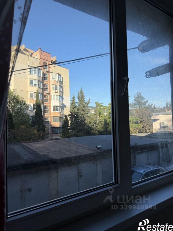 Гараж/парковка Ялта, улица Кривошты, 20