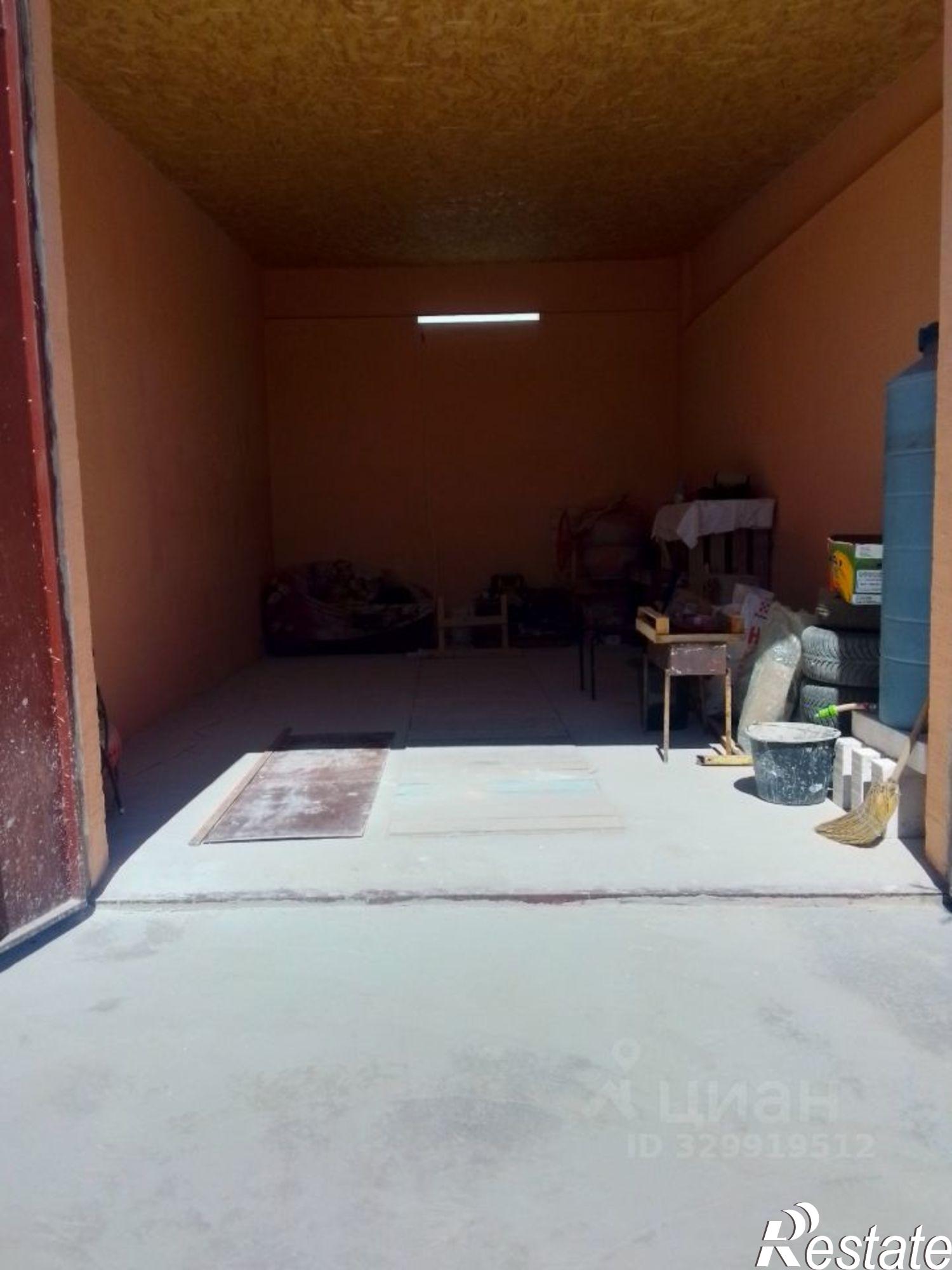 Купить гараж, место в паркинге за 1 000 010 рублей на Советская улица, 6