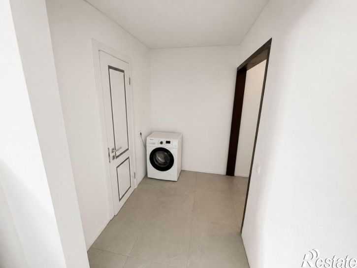 3-комн квартира 1-й микрорайон, 34,  д. 34