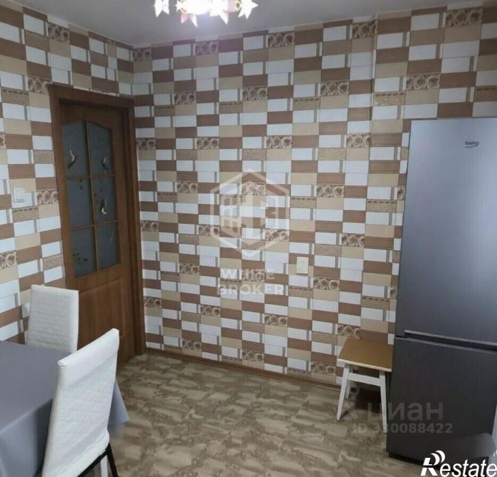 3-комн квартира Каштановая улица, 3,  д. 3