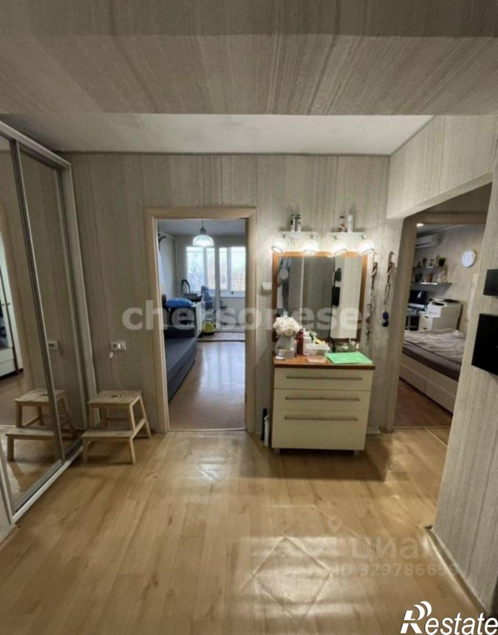 3-комн квартира улица Генерала Жидилова, 32,  д. 32
