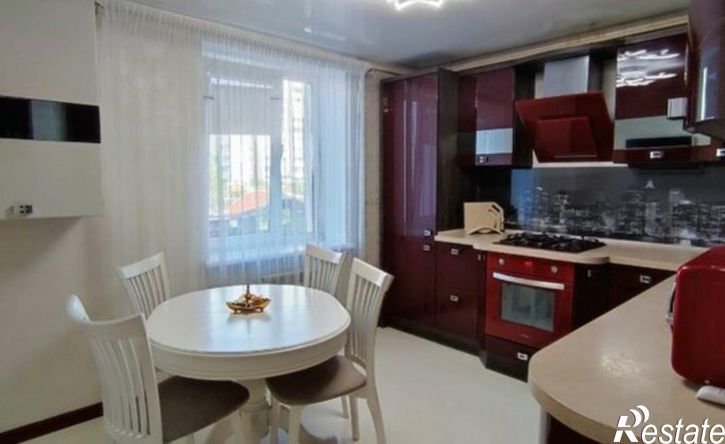 2-комн квартира Евпатория, проспект Победы, 65