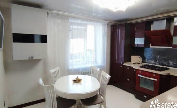 2-комн квартира Евпатория, проспект Победы, 65