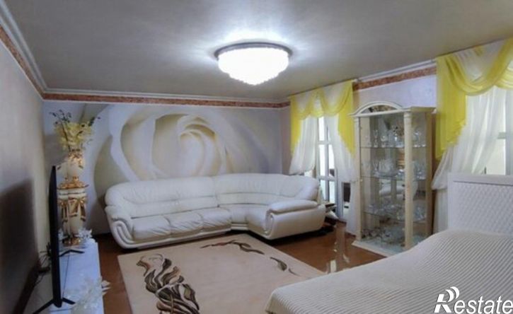 2-комн квартира Евпатория, проспект Победы, 65