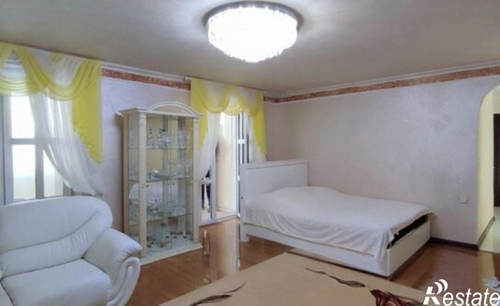 2-комн квартира Евпатория, проспект Победы, 65