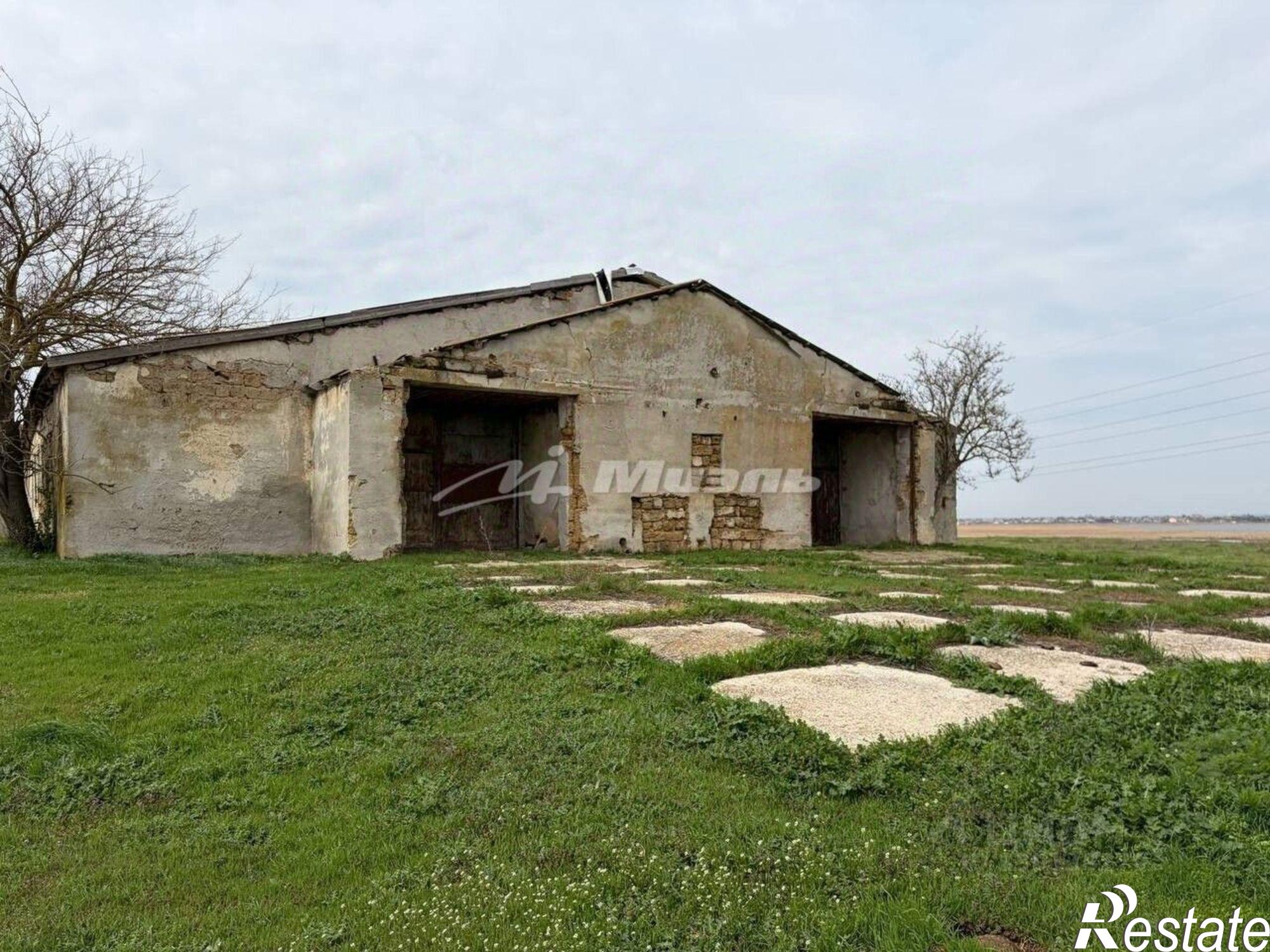 Купить складское помещение за 3 792 400 рублей на Сакский район, Куликовка с.
